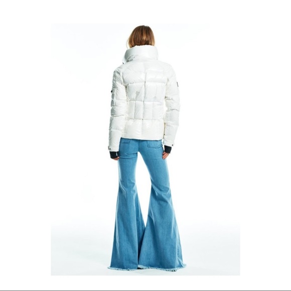SAM. NWT Iconic Freestyle Down Jacket color Snow size large
SAM. - Picture 2 of 9
